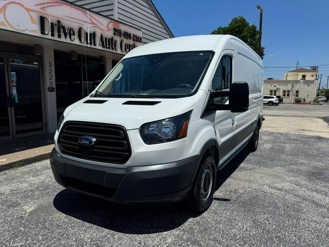 2018 FORD Transit