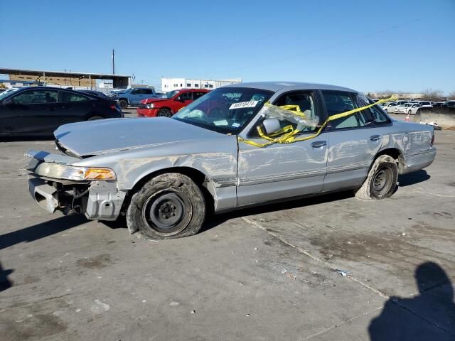 Ford Crown Victoria