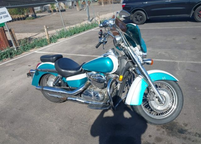 Honda VT750 (Shadow Aero)