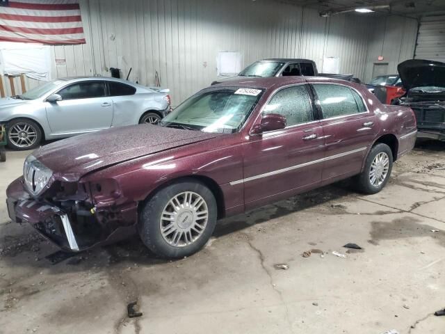 Lincoln Town Car