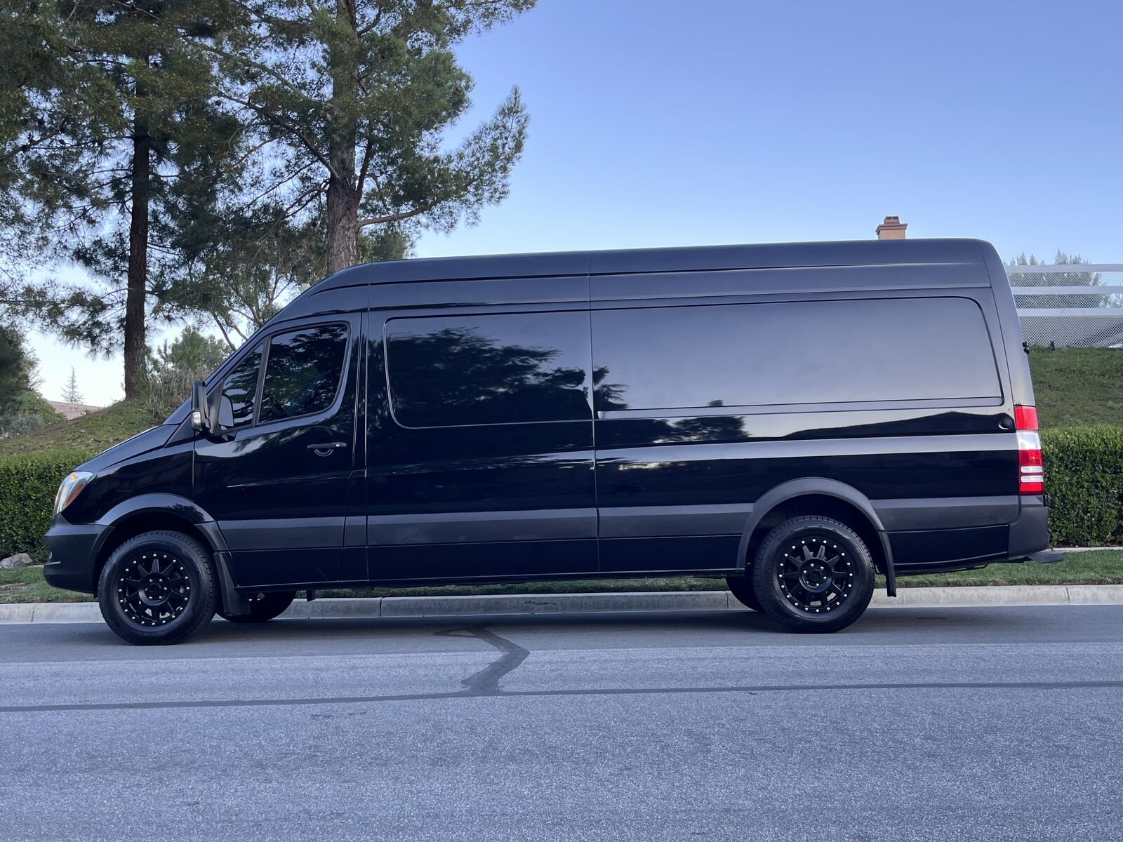 MERCEDES-BENZ