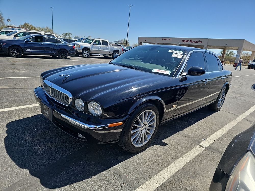 Jaguar XJ