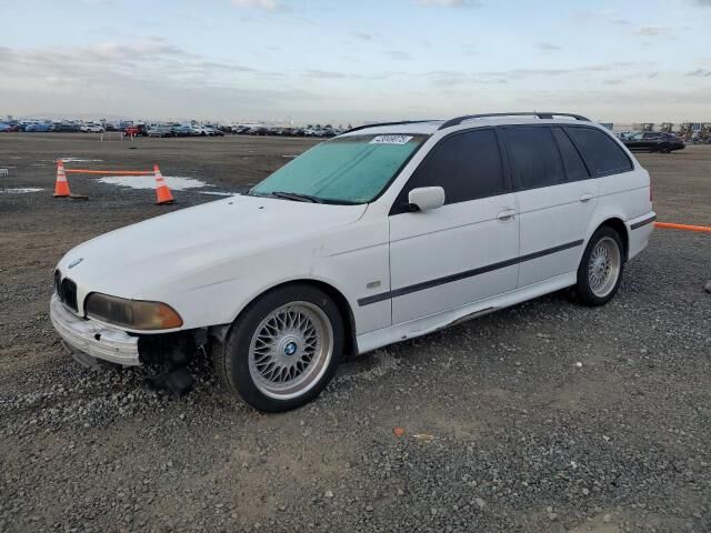 BMW 528i