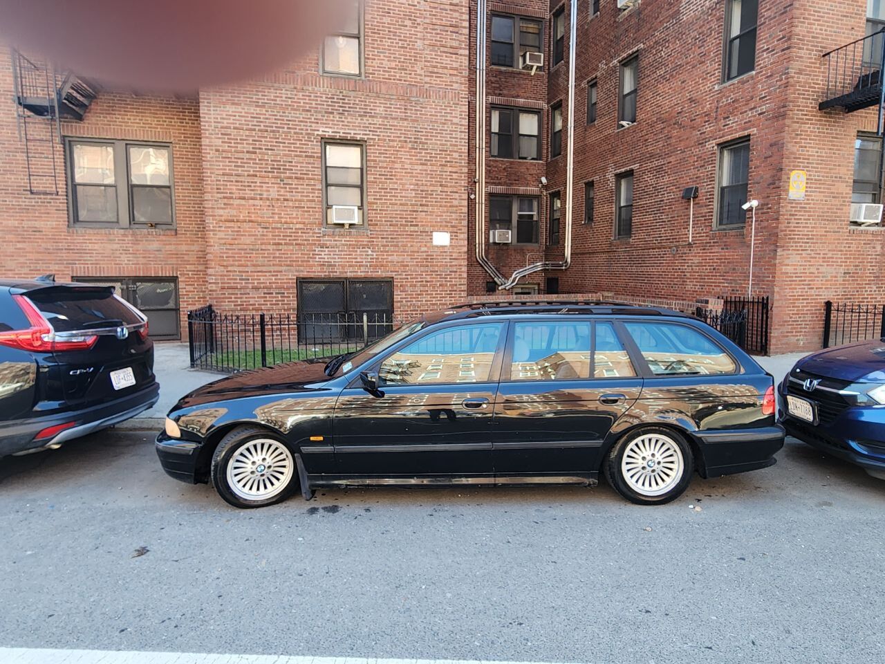 BMW 528i