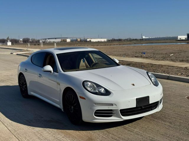 2014 PORSCHE Panamera