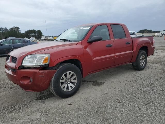 Mitsubishi Raider