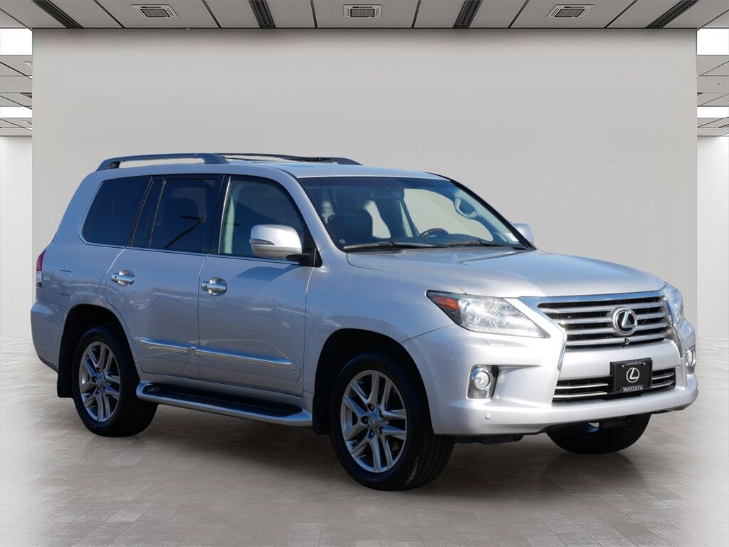 Lexus LX