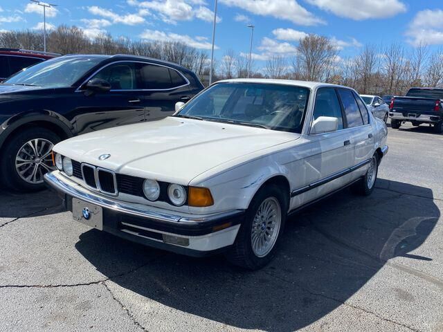 BMW 735i
