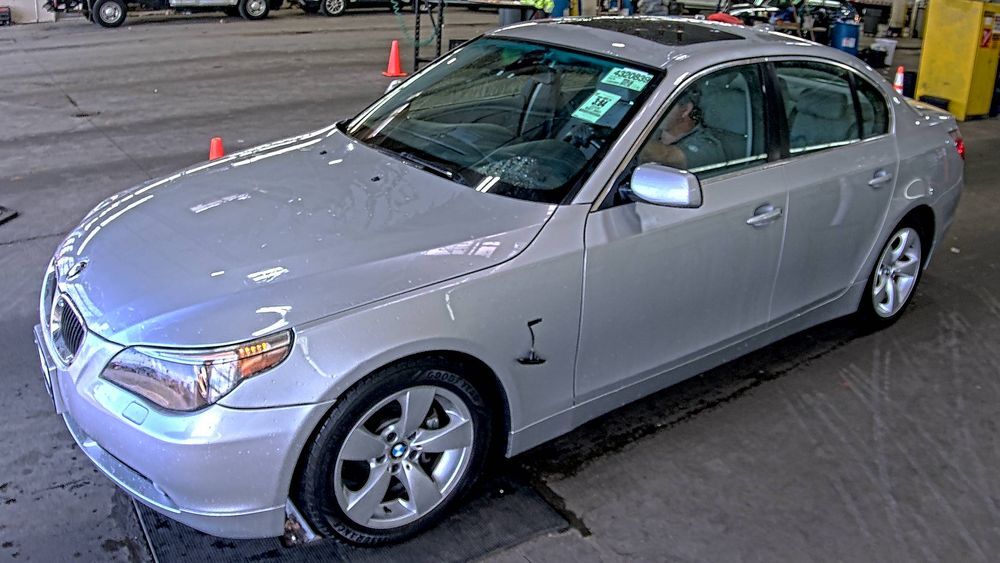 BMW 525i