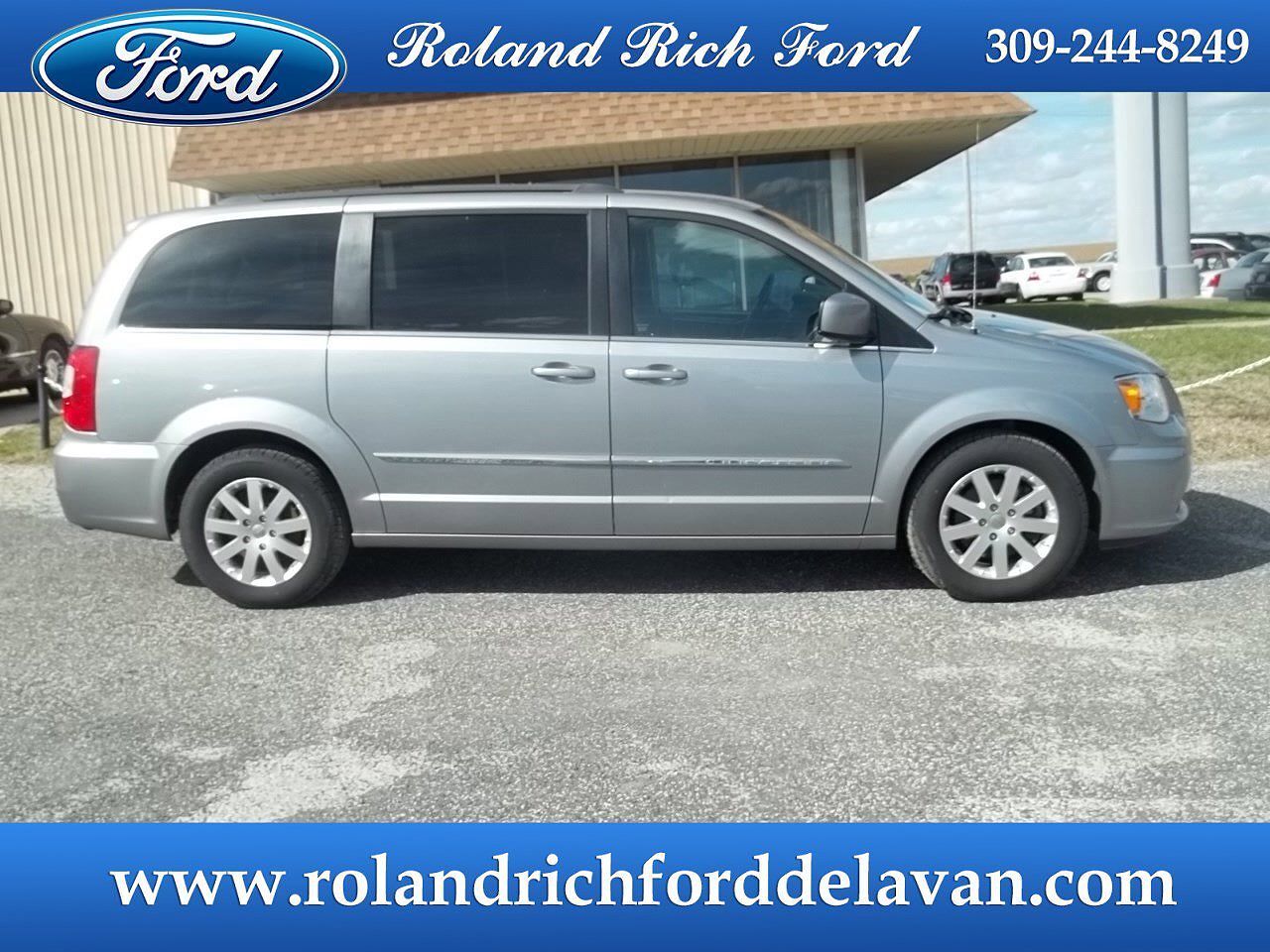 2016 CHRYSLER Town and Country