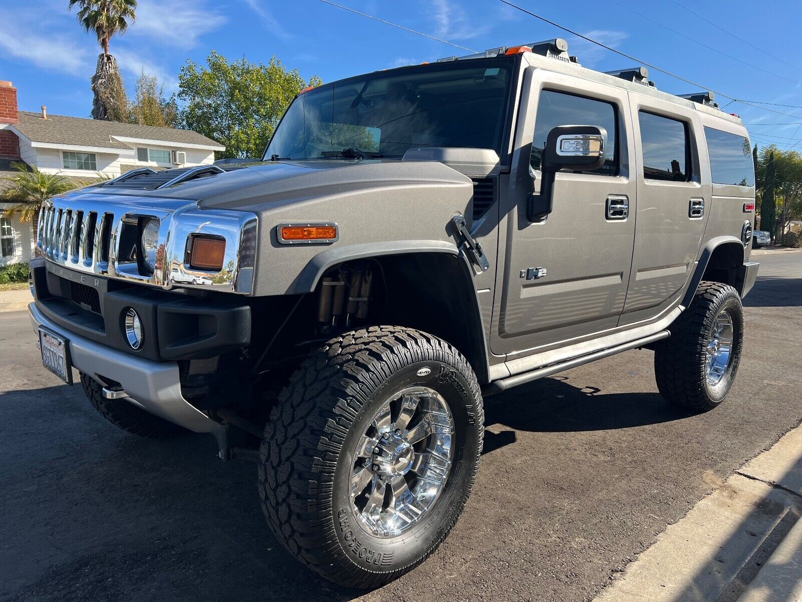 HUMMER H2