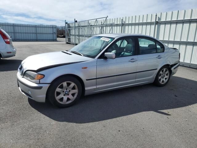BMW 323i