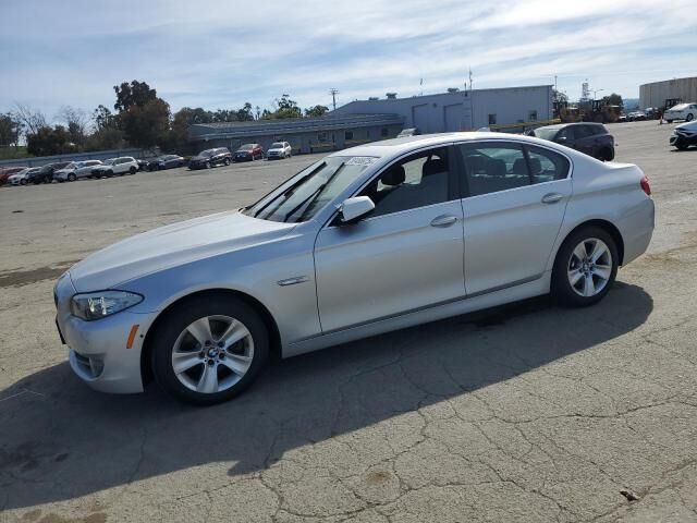 BMW 528i