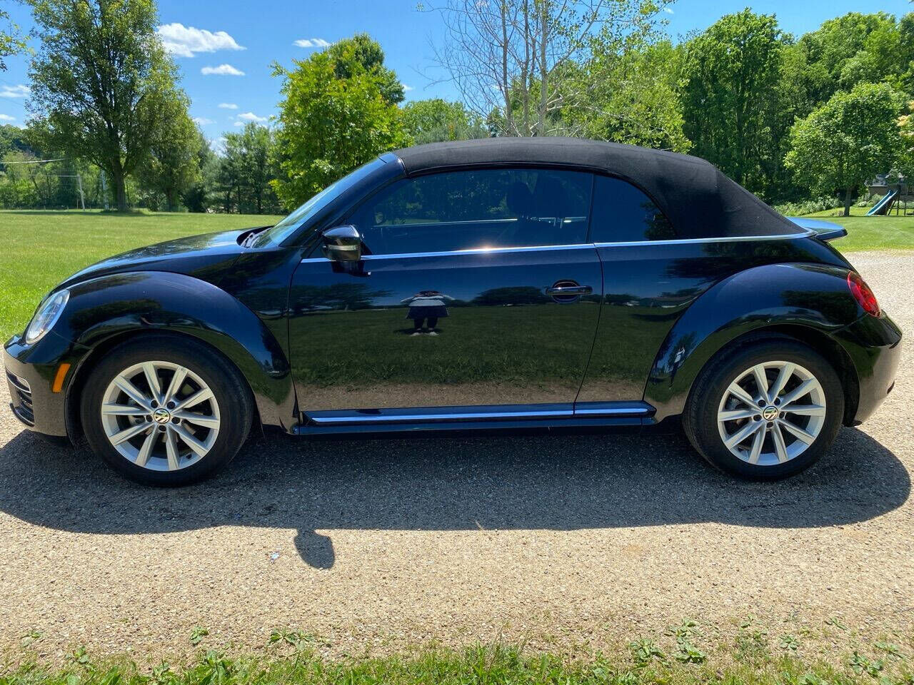2017 VOLKSWAGEN Beetle