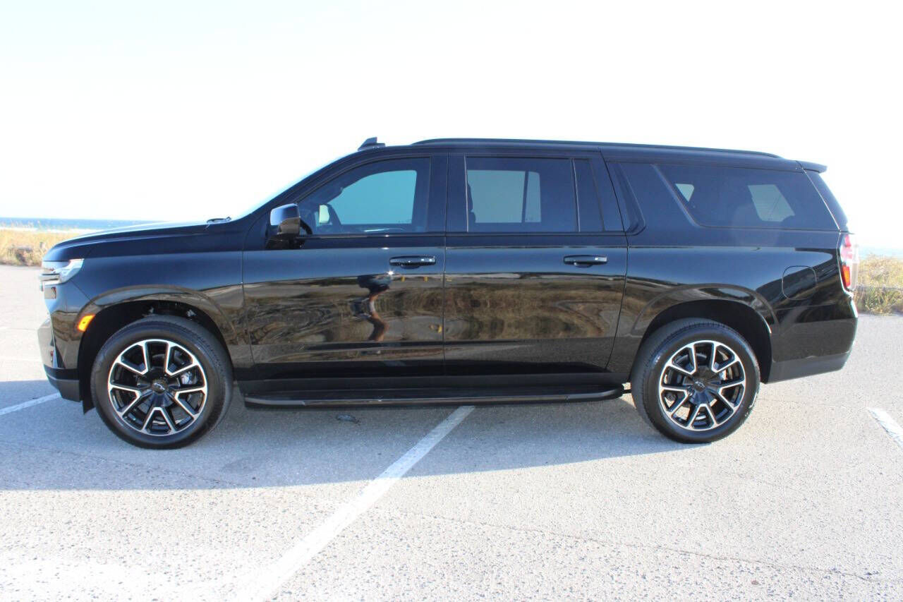 2021 CHEVROLET Suburban