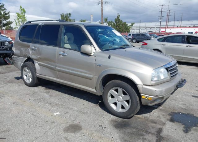 Suzuki XL7
