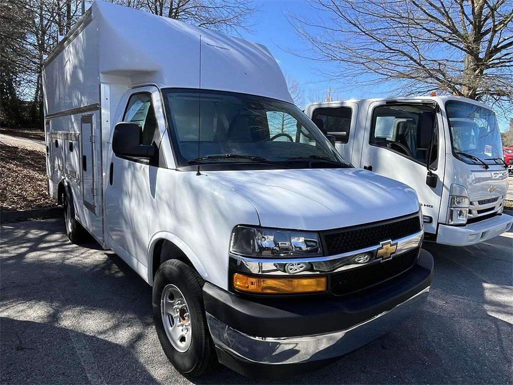 2025 CHEVROLET Express