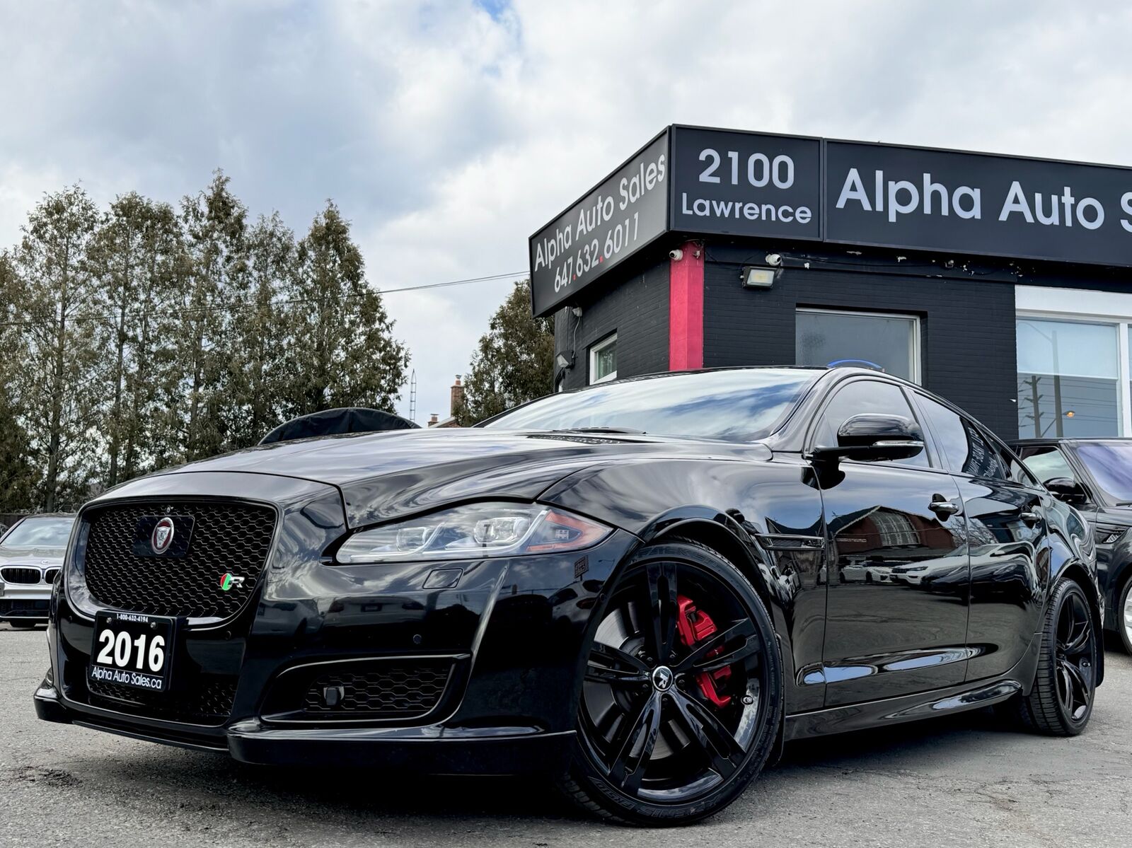 Jaguar XJ