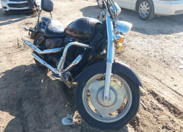Honda VT1100C2 (SHADOW SABRE)