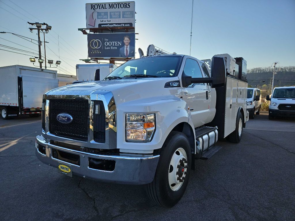 Ford F-750