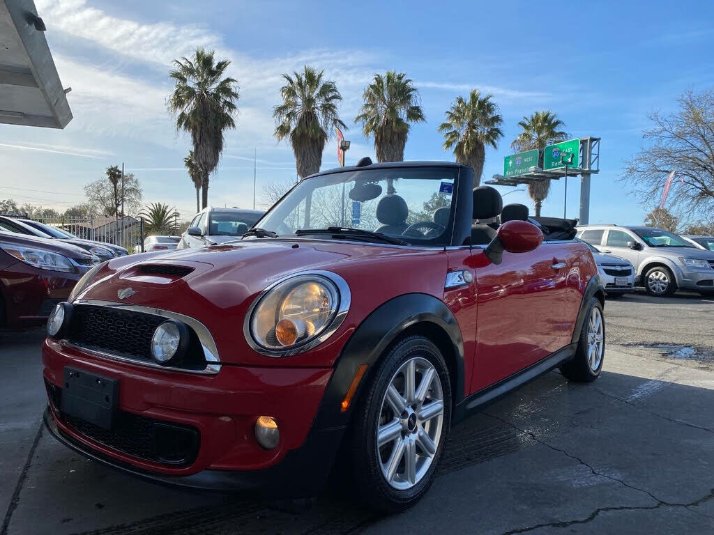 MINI Cooper Convertible
