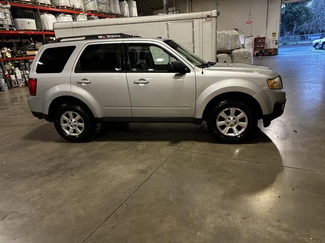 Mazda Tribute