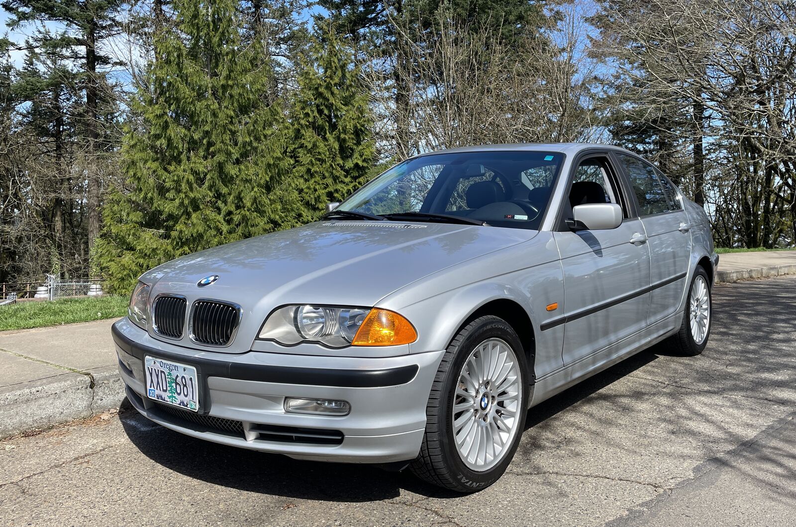 BMW 330i