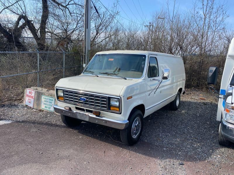 Ford E-250