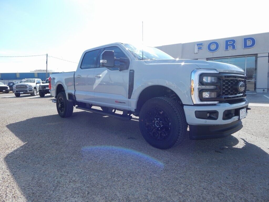 2025 FORD F-250