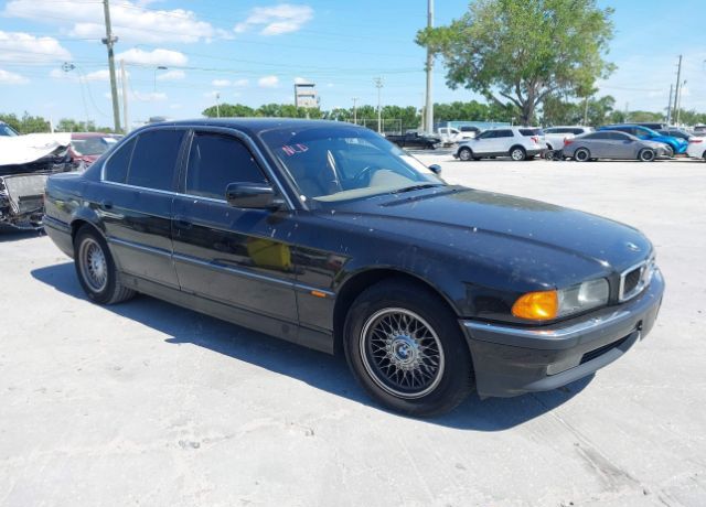 BMW 740i