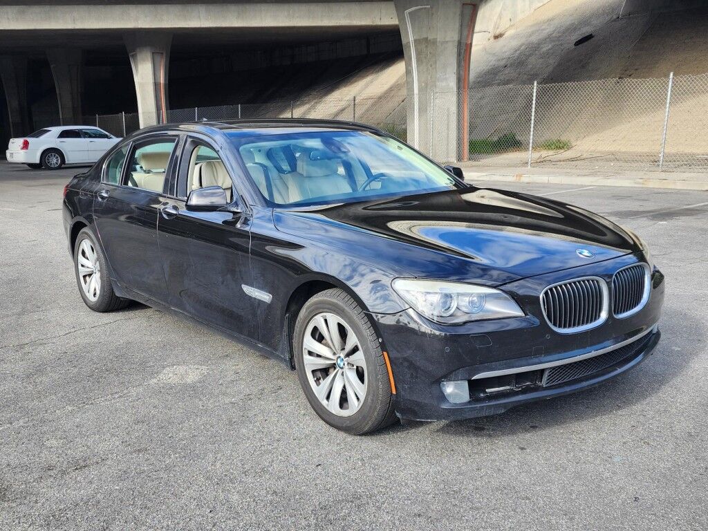 BMW 750i