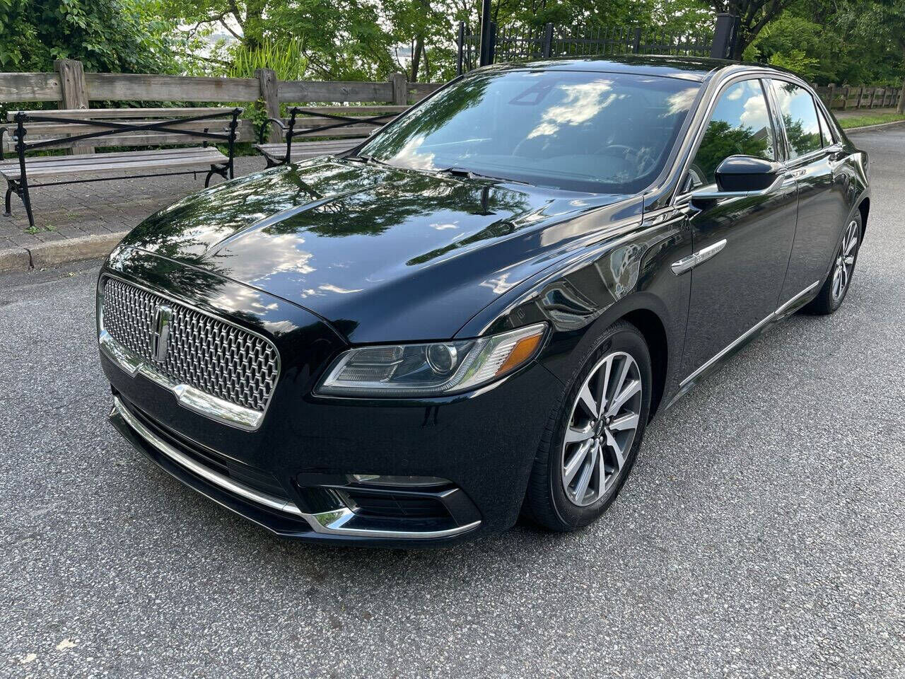2019 LINCOLN Continental