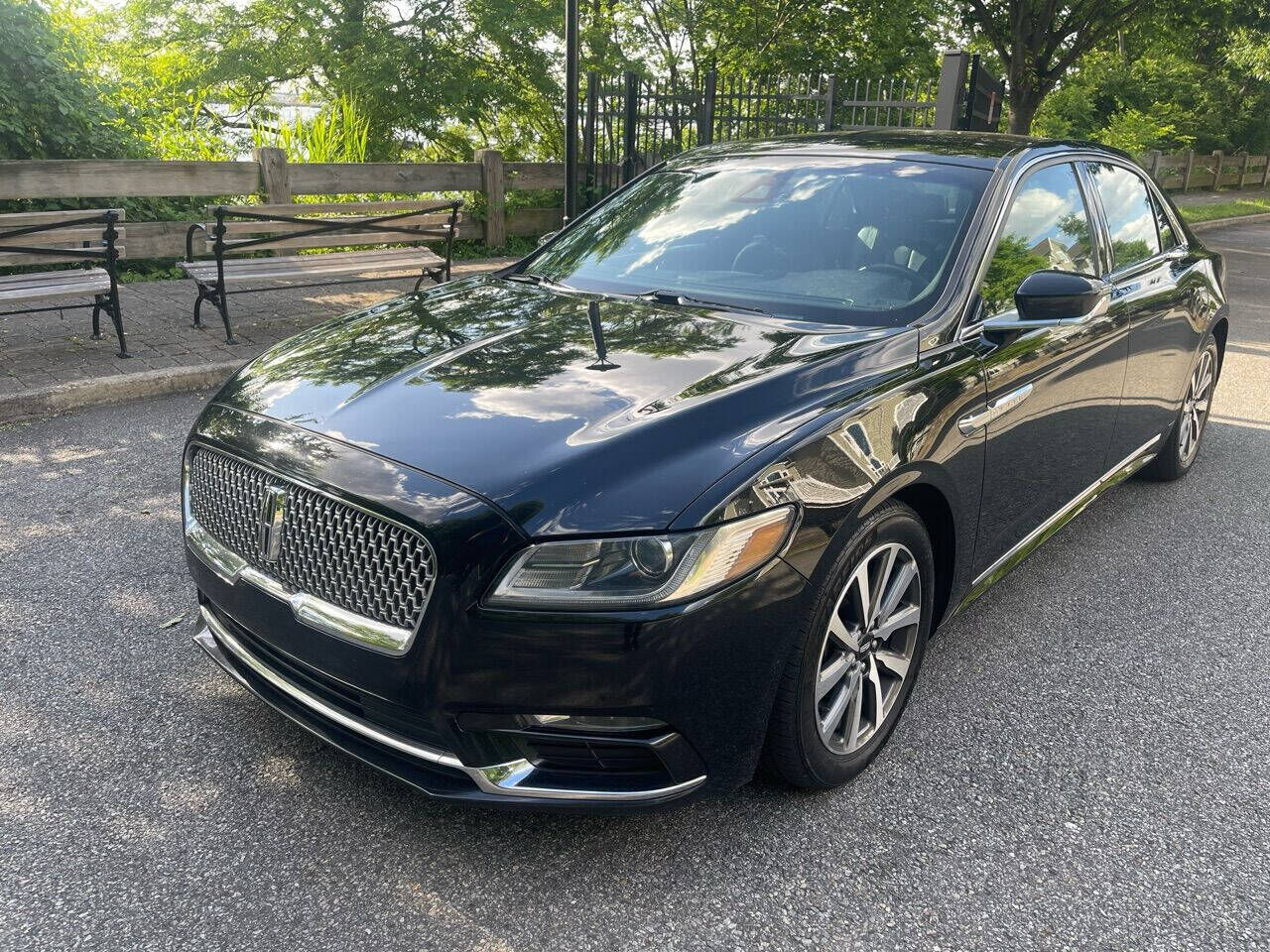 2019 LINCOLN Continental