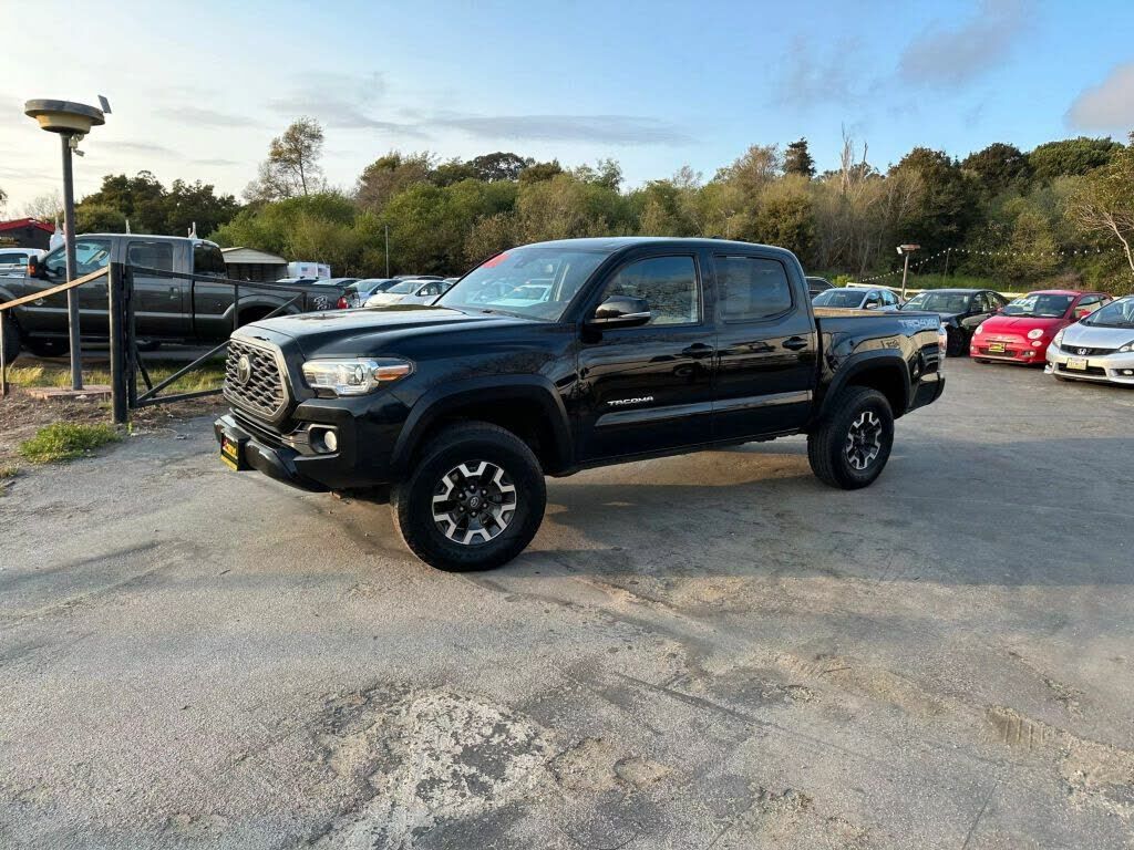 2020 TOYOTA Tacoma