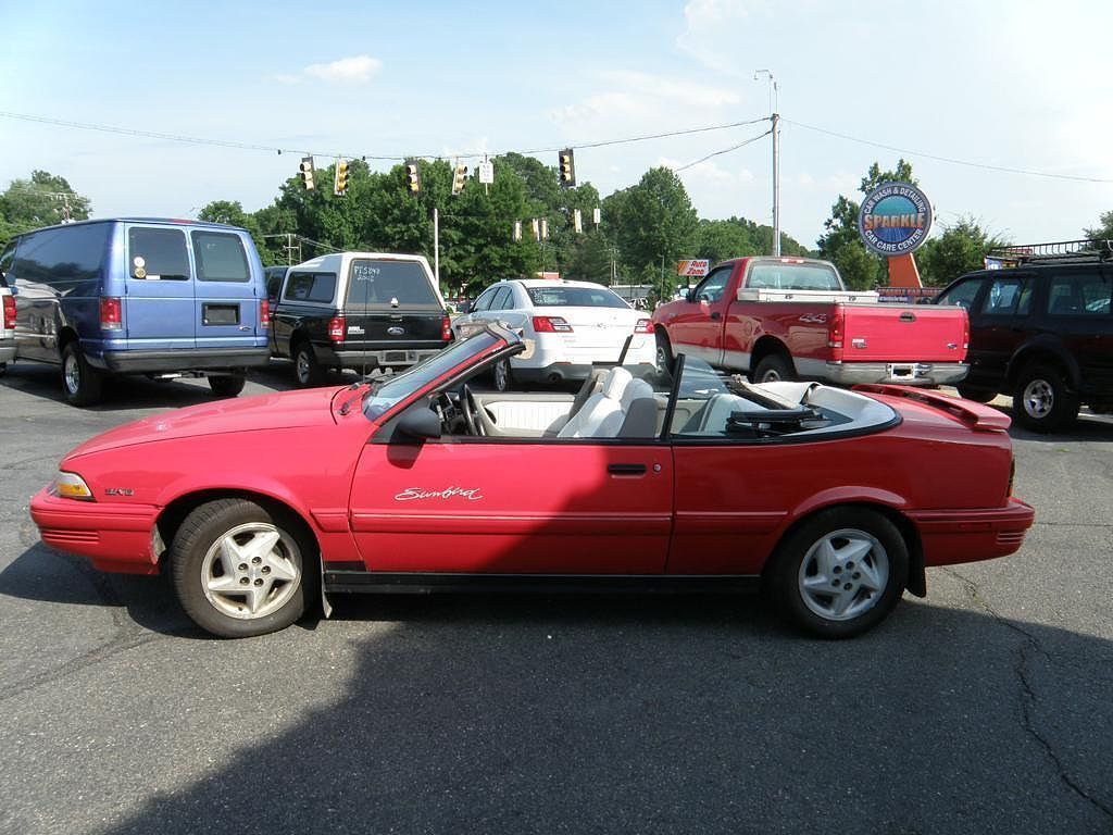 Pontiac Sunbird