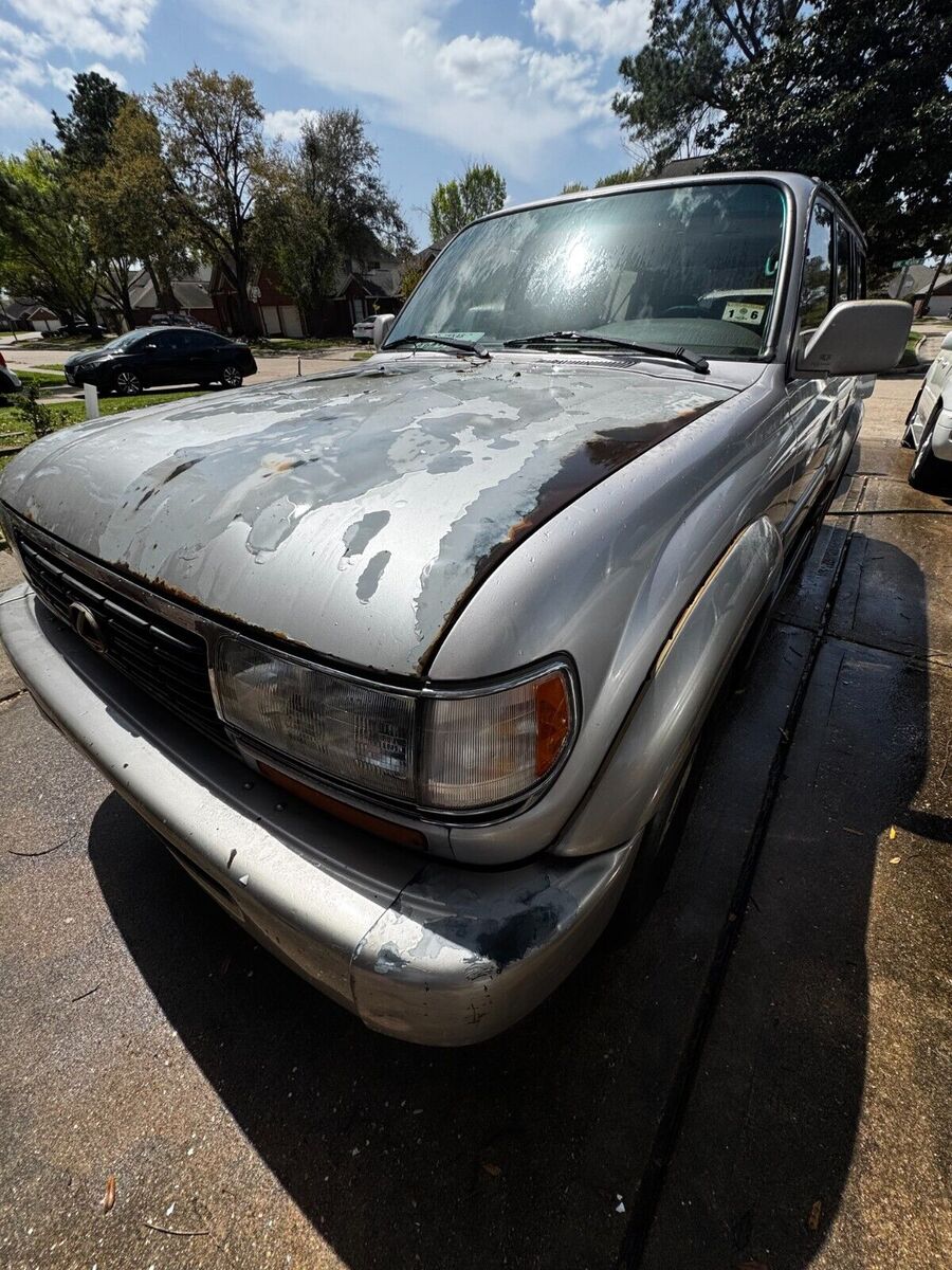 Lexus LX