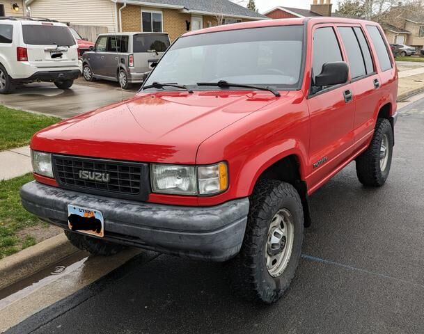 Isuzu Trooper