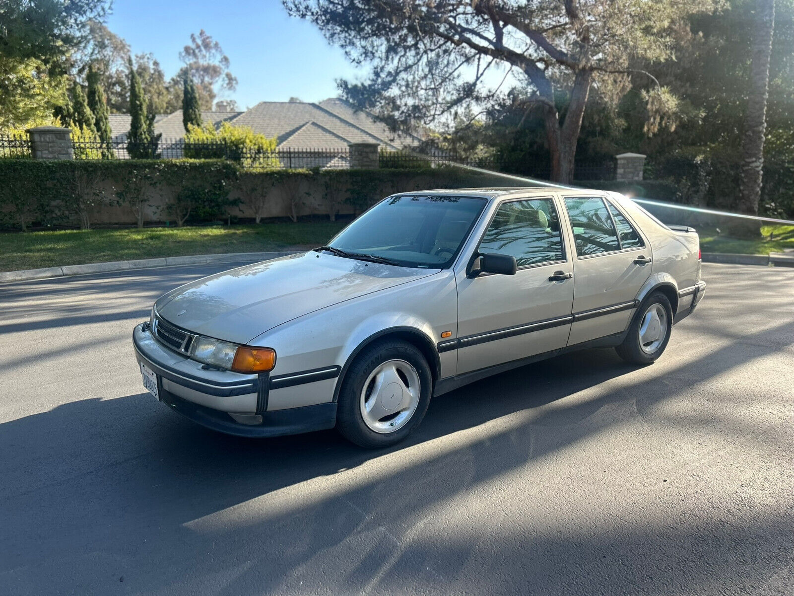 Saab 9000