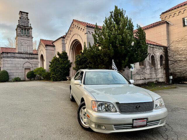 Lexus LS