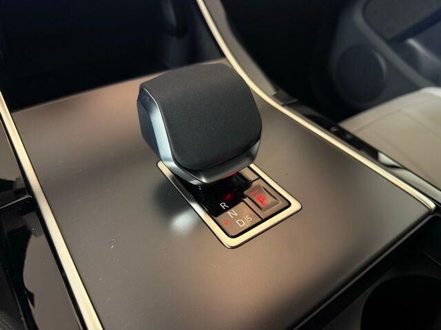 2026 LAND ROVER Range Rover Evoque