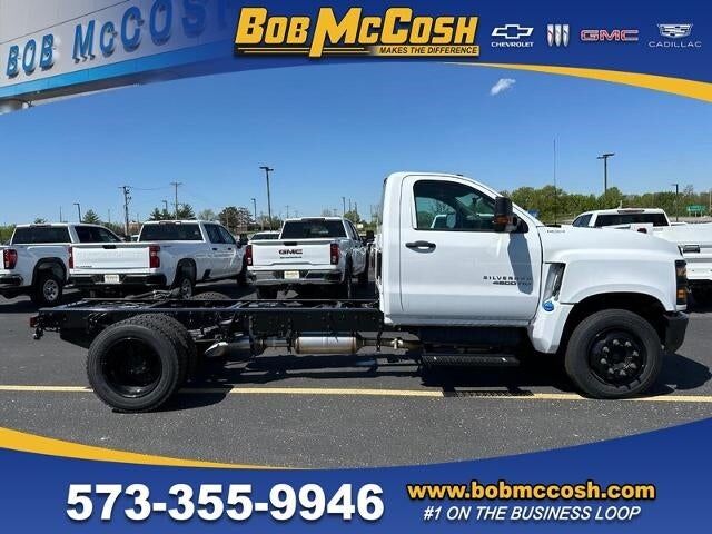 2023 GMC Silverado Medium Duty