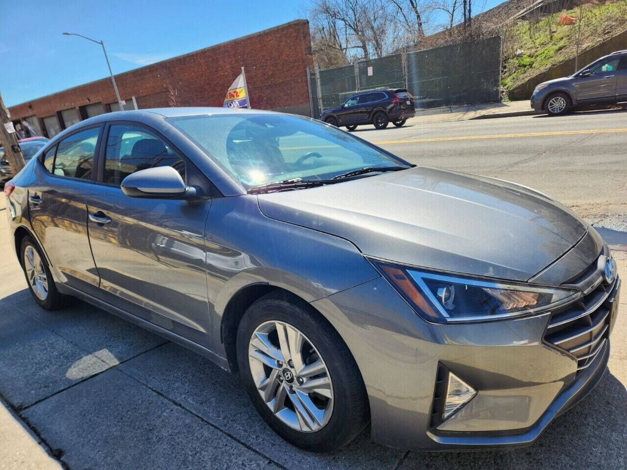 2019 HYUNDAI Elantra