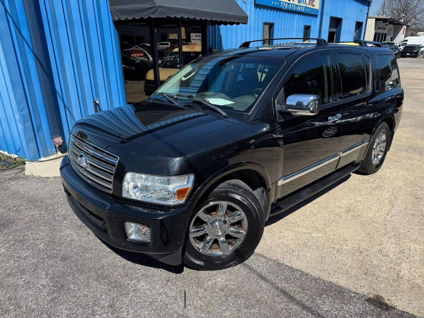 Infiniti QX56