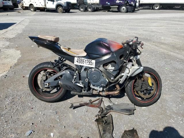 Suzuki GSX-R750