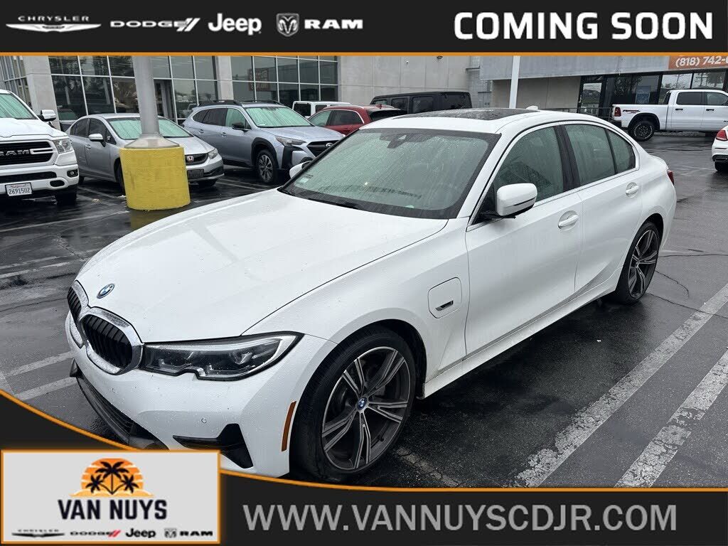 2022 BMW 330e