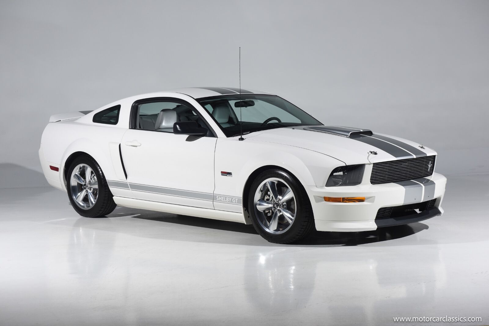 2007 FORD Mustang