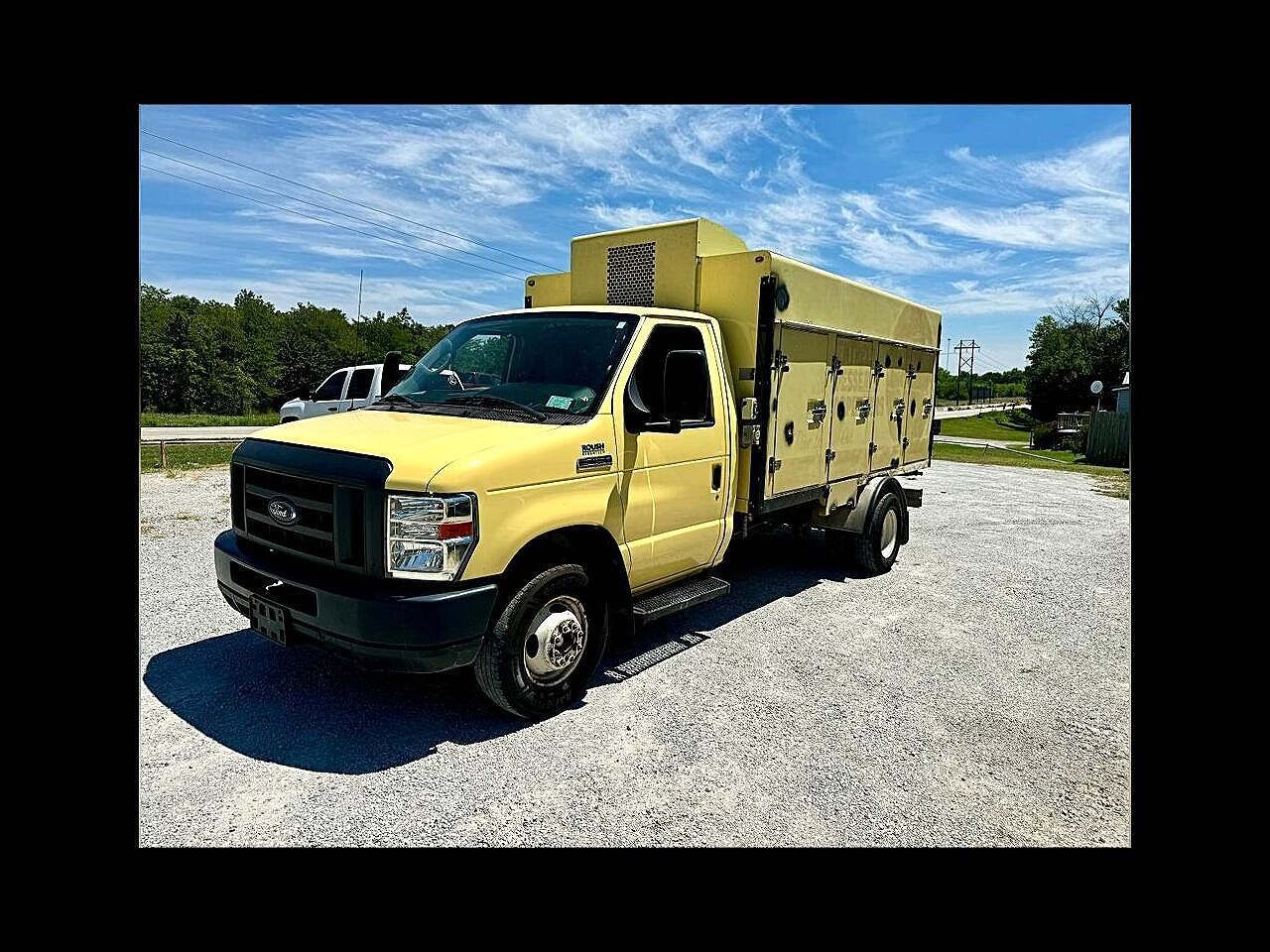 2019 FORD E-450