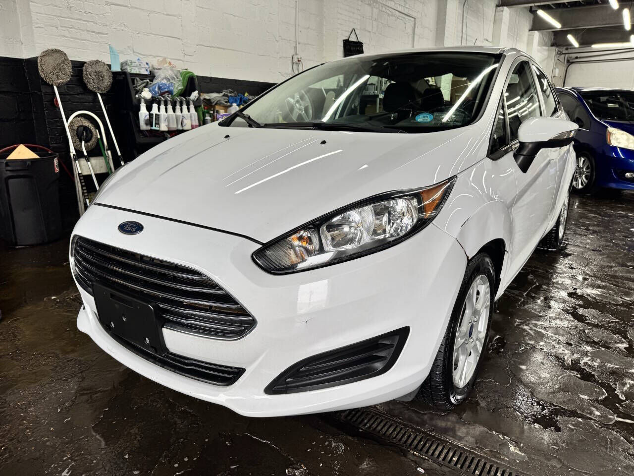 2014 FORD Fiesta