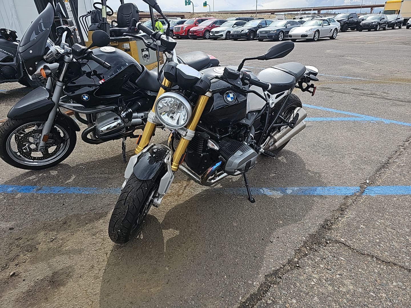BMW R nineT