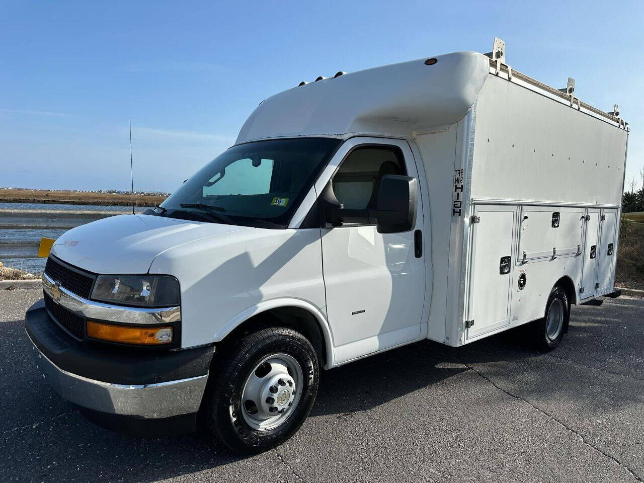 2019 CHEVROLET Express